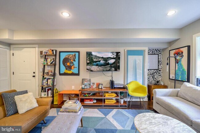 Building Photo - 1239 Simms Pl NE