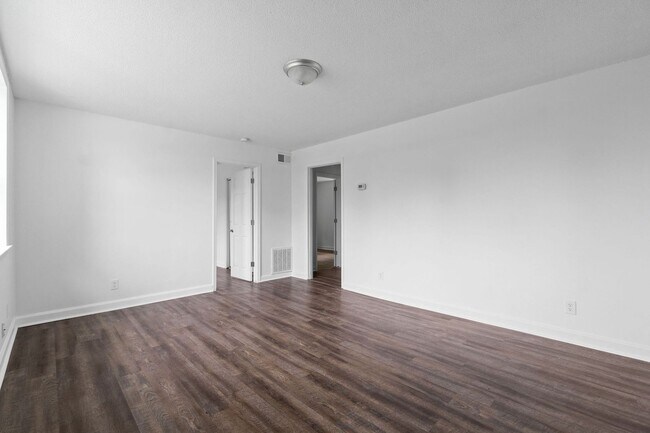 Building Photo - 706 Britton Springs Rd