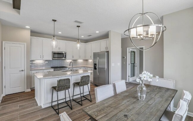 Building Photo - 766 Cherry Elm Dr