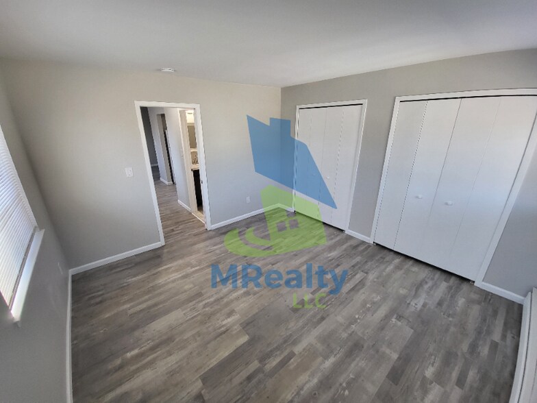 Building Photo - 20411 12 Mile Rd