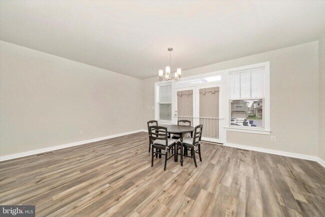 Building Photo - 3635 Stone Barn Dr