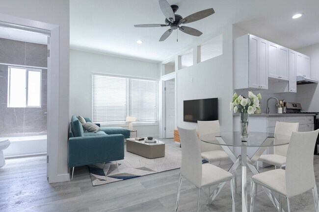 Interior Photo - Kenmore I