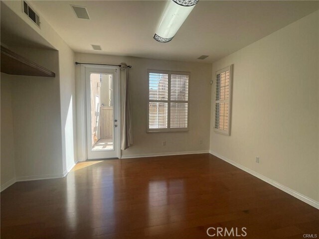 Building Photo - 18 Sonata St