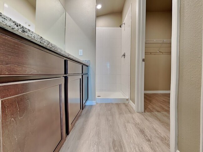 Building Photo - 8688 Kaye Ln