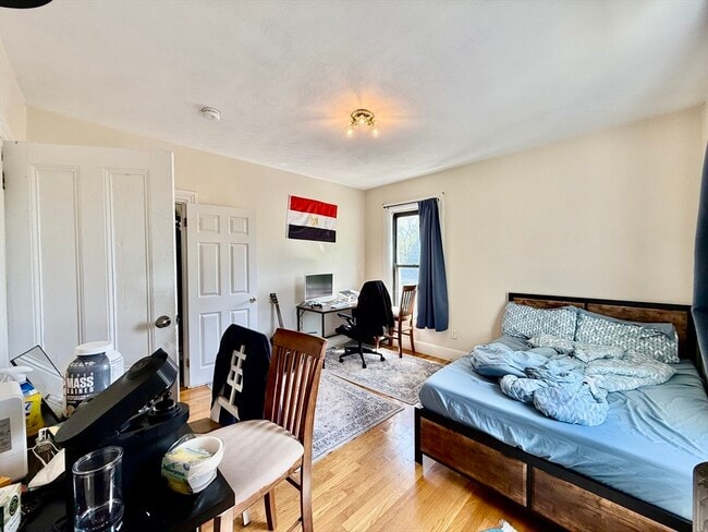 Building Photo - 48 Allston St