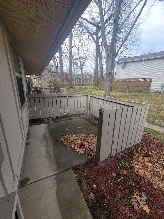 Building Photo - 446 Cedargate Court-446