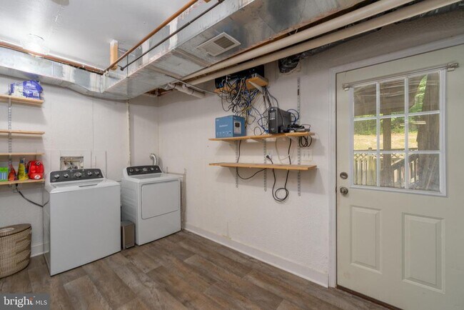 Building Photo - 7716 Timbercross Ln