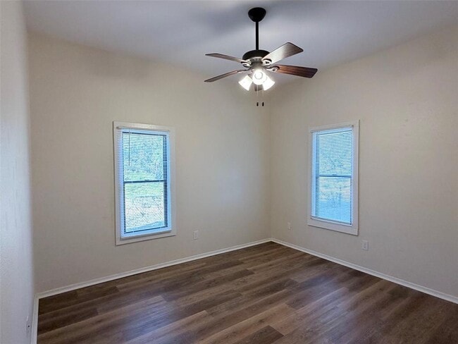 Building Photo - 1504 Watterson Rd