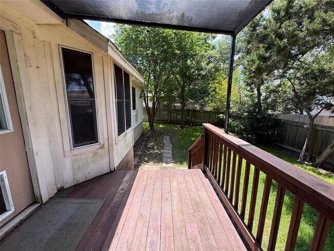 Building Photo - 1505 Muledeer Run