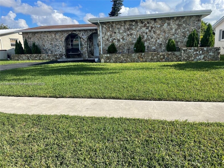 Primary Photo - 9590 NW 24th Pl
