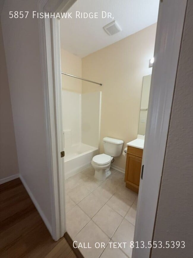 Building Photo - 5857 Fishhawk Ridge Dr