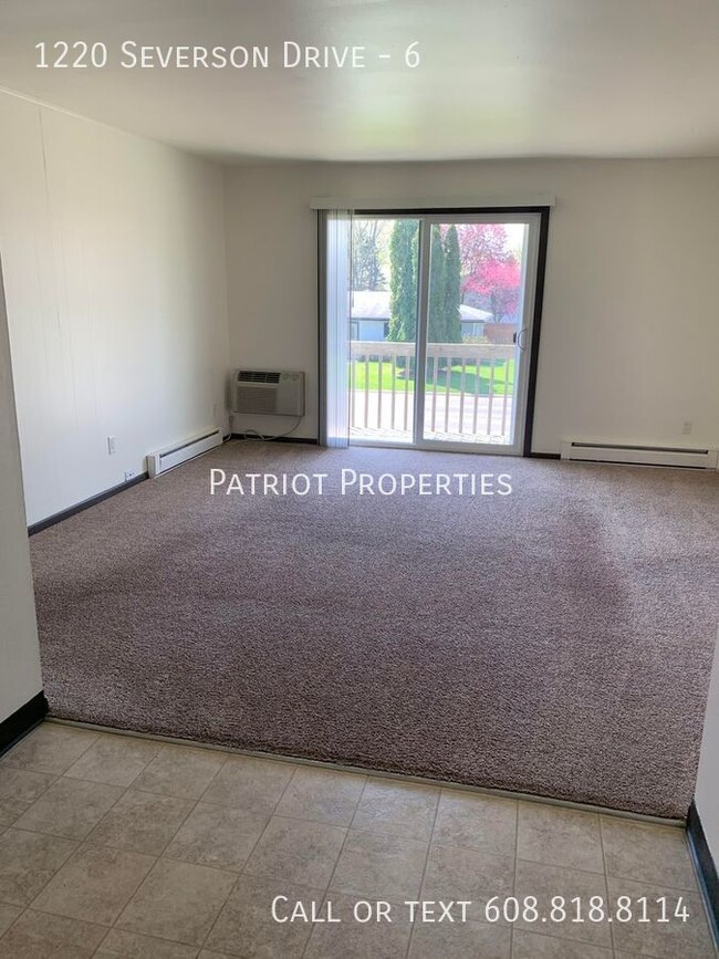 Primary Photo - 1 bedroom/ 1 bath apartment in Sun Prairie...