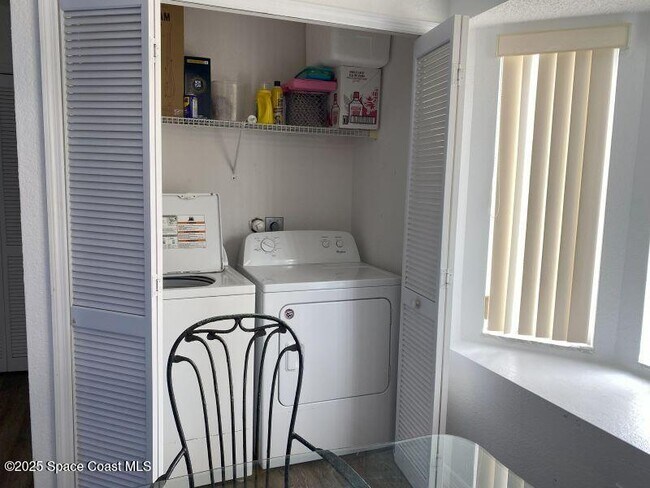 Building Photo - 211 Ocean Park Ln