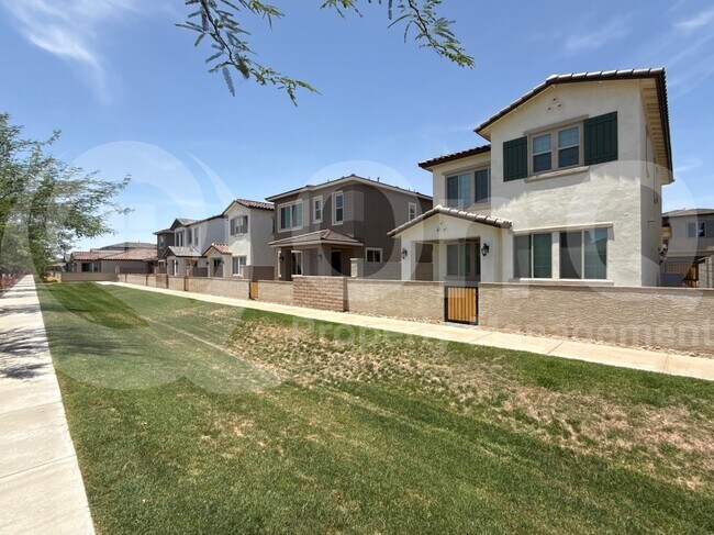 Building Photo - 9427 East Sebring Avenue