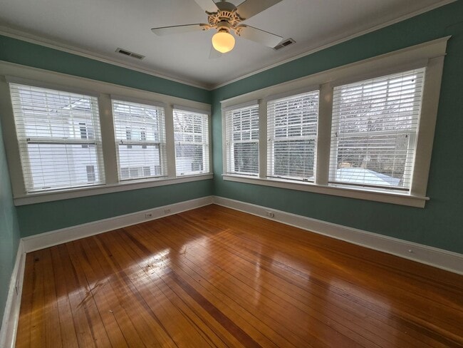 Building Photo - Beautiful Brick Home in Historic District of Edenton