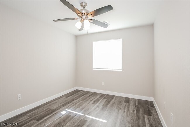 Building Photo - 2936 Sunday Silence Rd