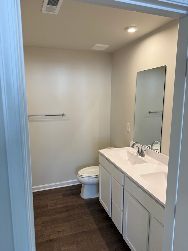 Building Photo - Brand new China Grove Townhome