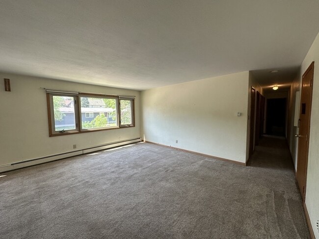 Building Photo - 1101 7th Ave W