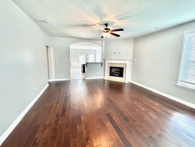 Building Photo - Open House Wednesday, May 2, 2025 1 PM to PM