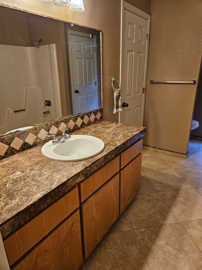 Building Photo - EAST MESA HOME FOR RENT