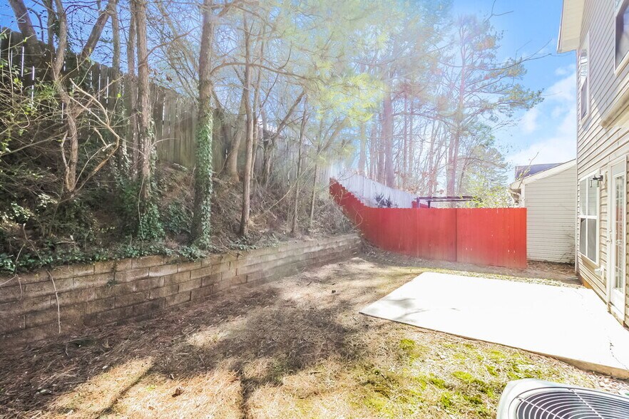 Building Photo - 427 Topaz Dr