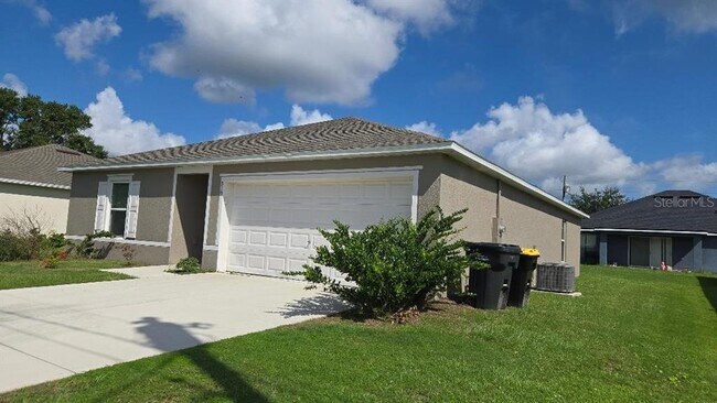 Building Photo - 519 Hummingbird Ct
