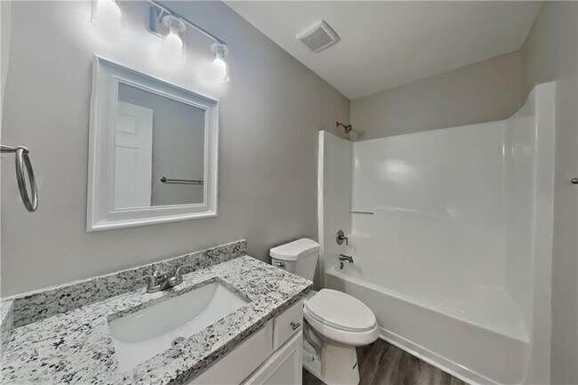 Building Photo - 1245 Cedar Oak Ln