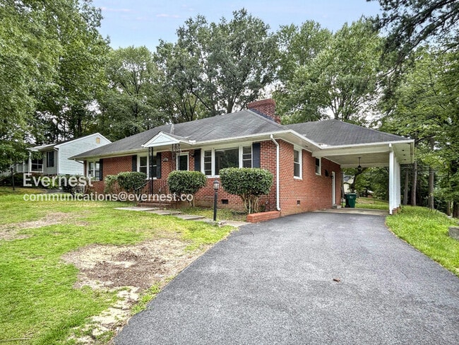 Primary Photo - 2101 Glenthorne Rd
