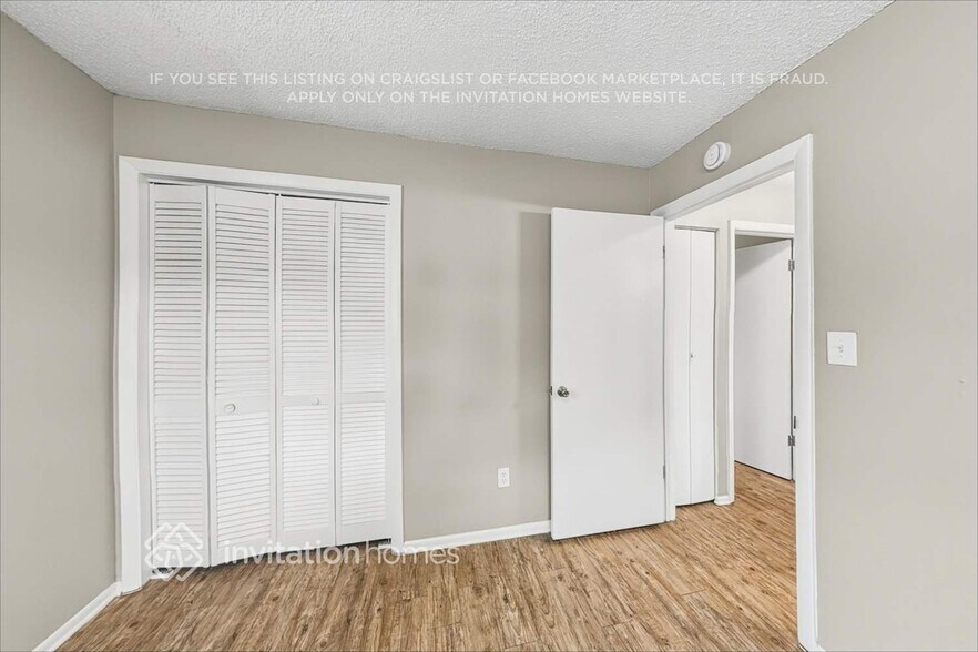 Building Photo - 10948 Tangora St