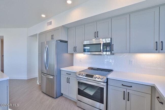 Building Photo - 1012 Vista del Mar Pl.