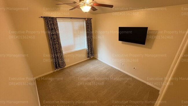 Building Photo - Spacious 4 bedroom 2 bathroom home located in the Ashton Falls community *Move In Special*