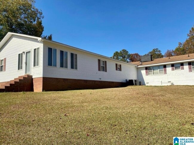 Building Photo - 1000 Highland Rd