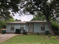 Building Photo - Amazing Cottage near TWU