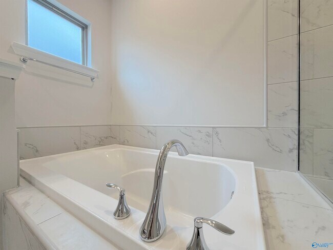 Building Photo - 203 Stockyard Cir