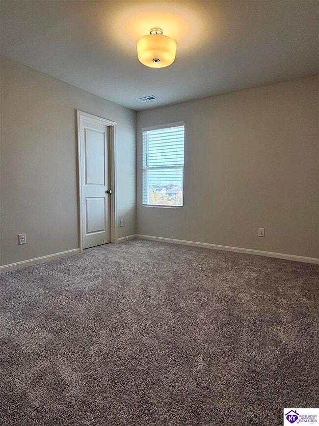 Building Photo - 601 Ashwood Ave