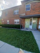 Building Photo - 675 Portis St