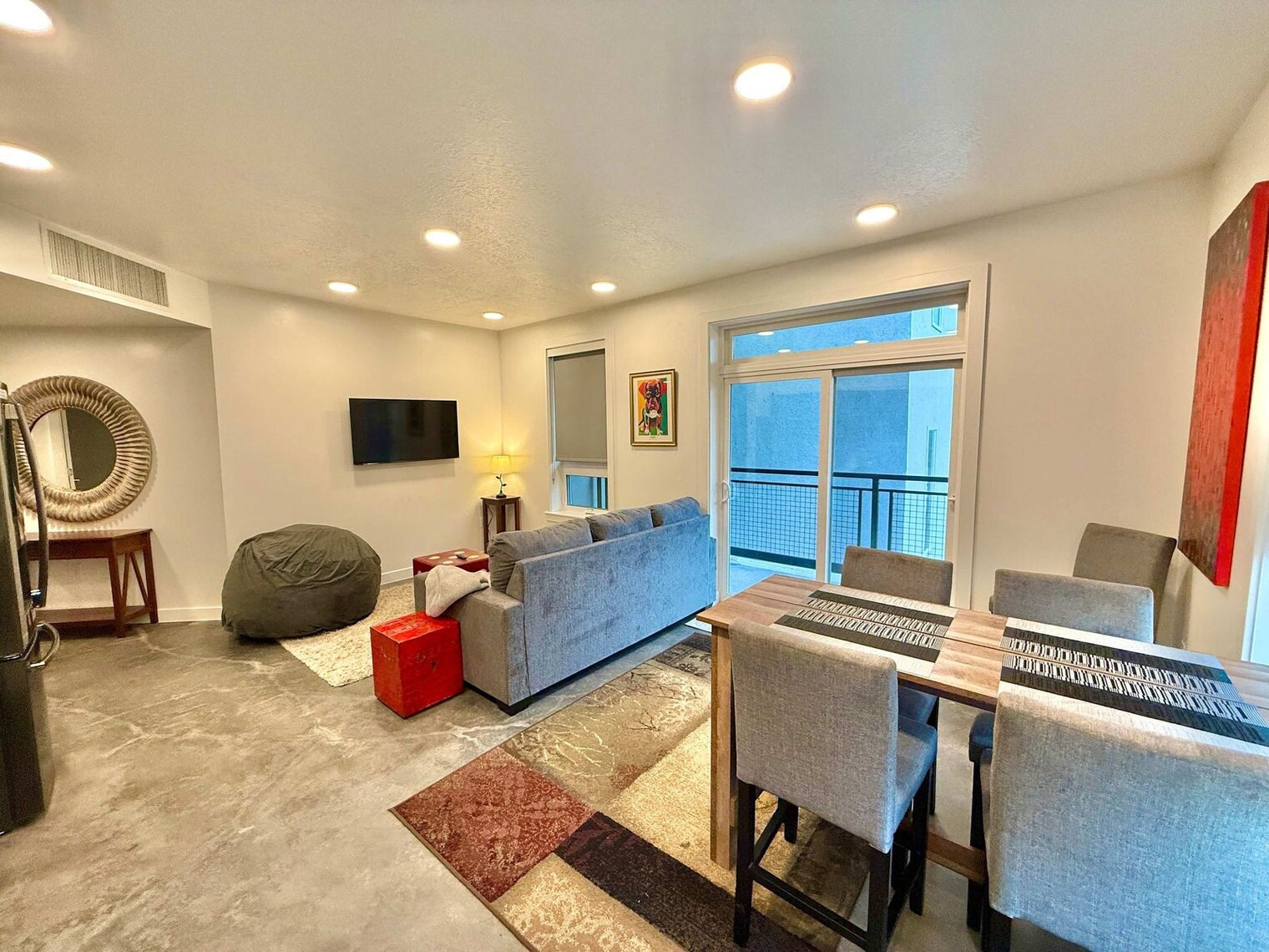 Building Photo - 385 S 400 E
