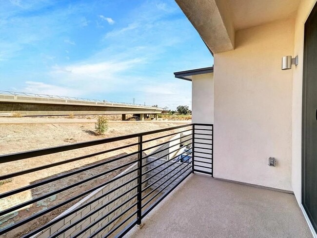Building Photo - 6574 Tesla Ln