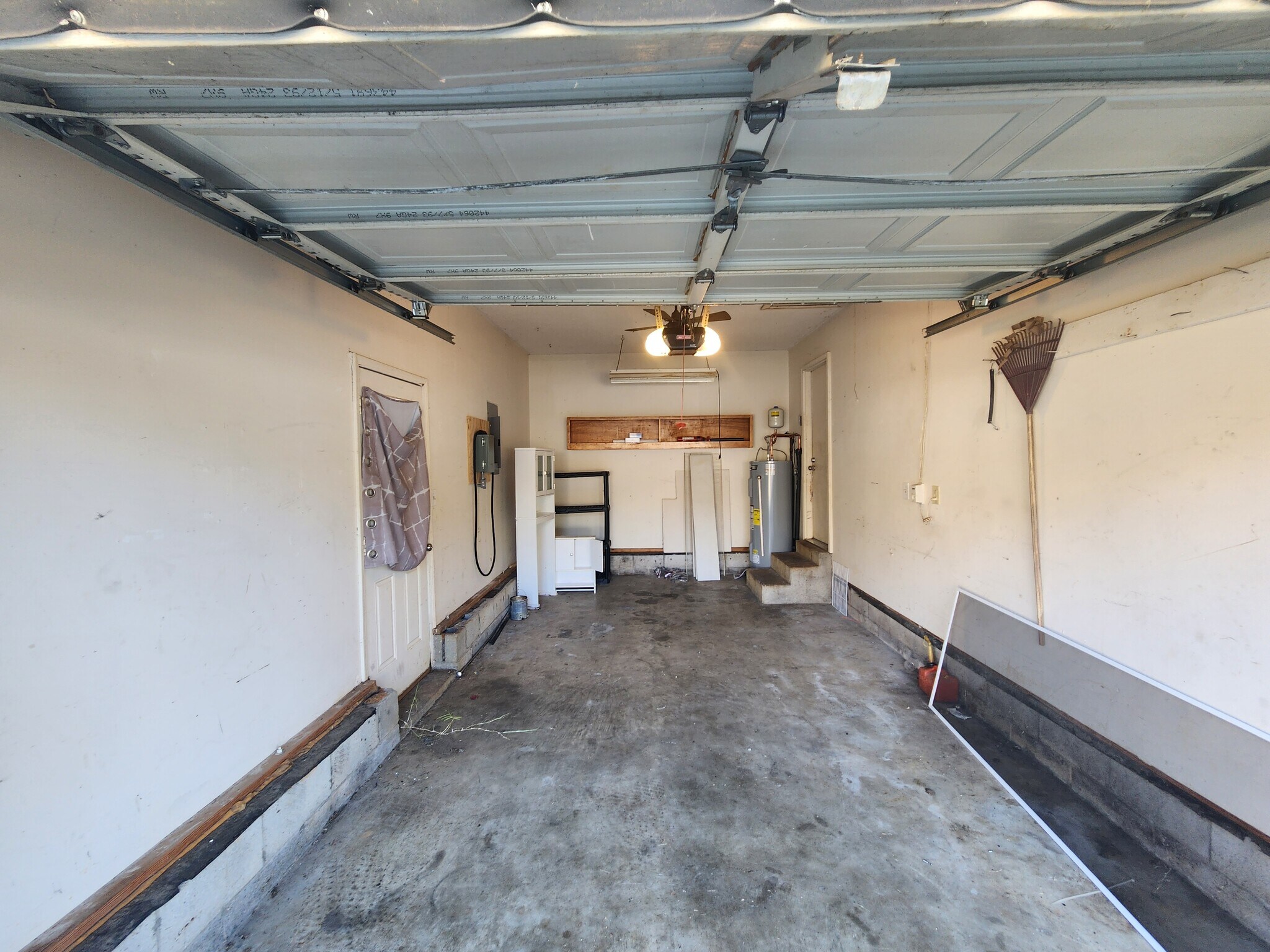 Building Photo - 738 Spees Dr