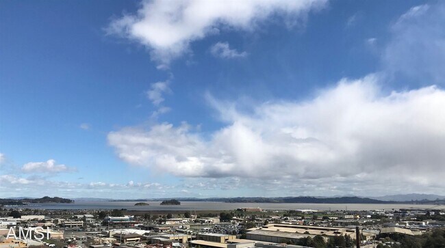 Building Photo - 2 br, 1.5 bath House - 126 Tiburon Blvd