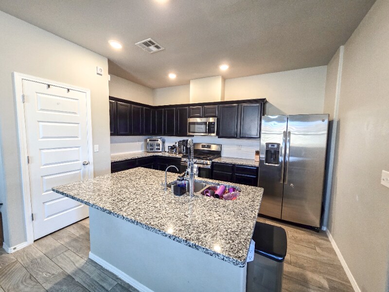 Building Photo - 12269 Desert Dove Ave