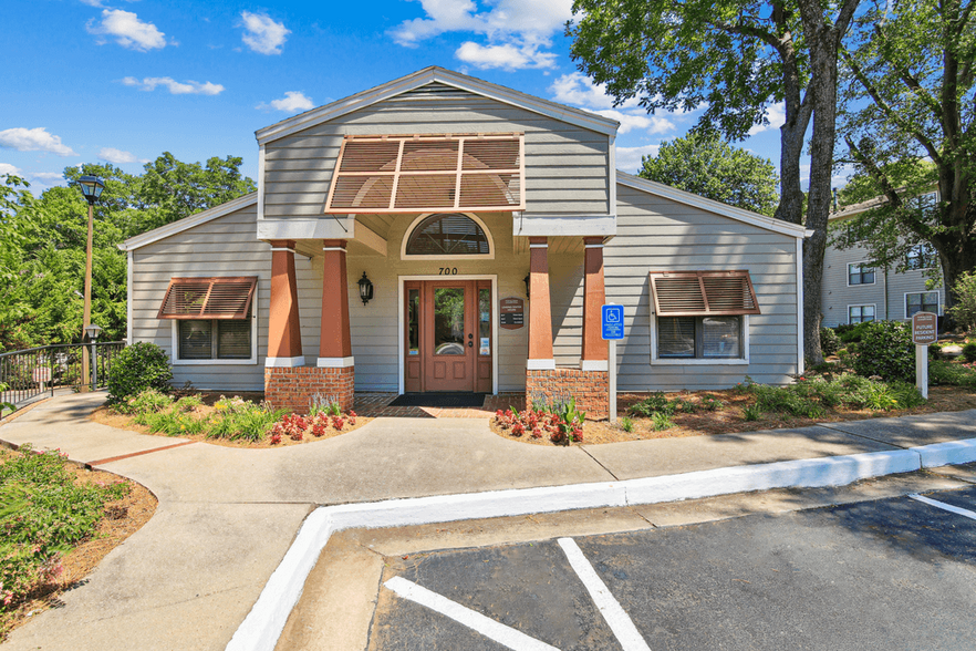 Building Photo - Towne Creek Apartment Homes