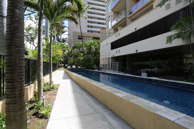 Building Photo - Loft at Waikiki - 2 Bdrm/2 Bath/2 Prkg - $...