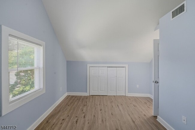 Building Photo - 161 Broughton Ave