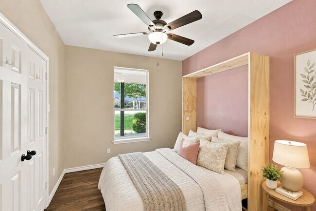 Building Photo - 7030 Pecan Creek Cir
