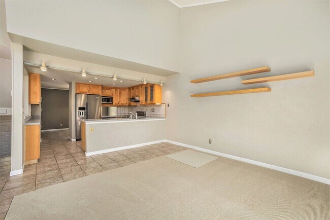 Building Photo - 109 Carob Ln