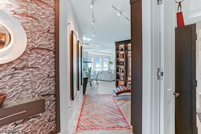 Building Photo - 255 Barefoot Beach Blvd