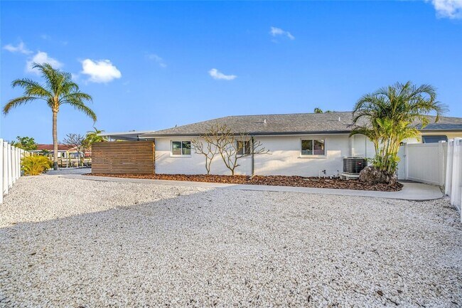 Building Photo - 1029 Bal Harbour Dr