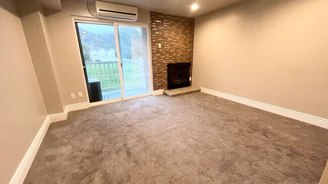 Primary Photo - 1 Bedroom/1 Bathroom unit in South Ogden