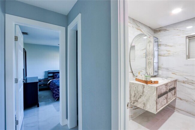 Building Photo - 2500 Rio Lisbo Ct